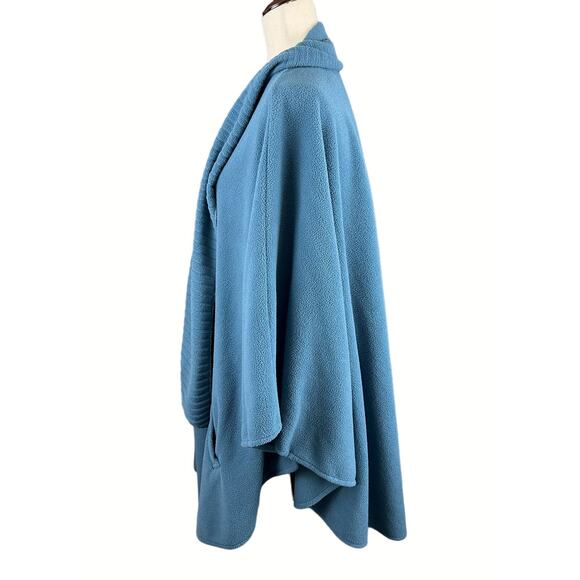 Le Moda Poncho Womens One Size Scarf Fleece Cape Jacket Blue Button Pockets - Picture 4 of 8
